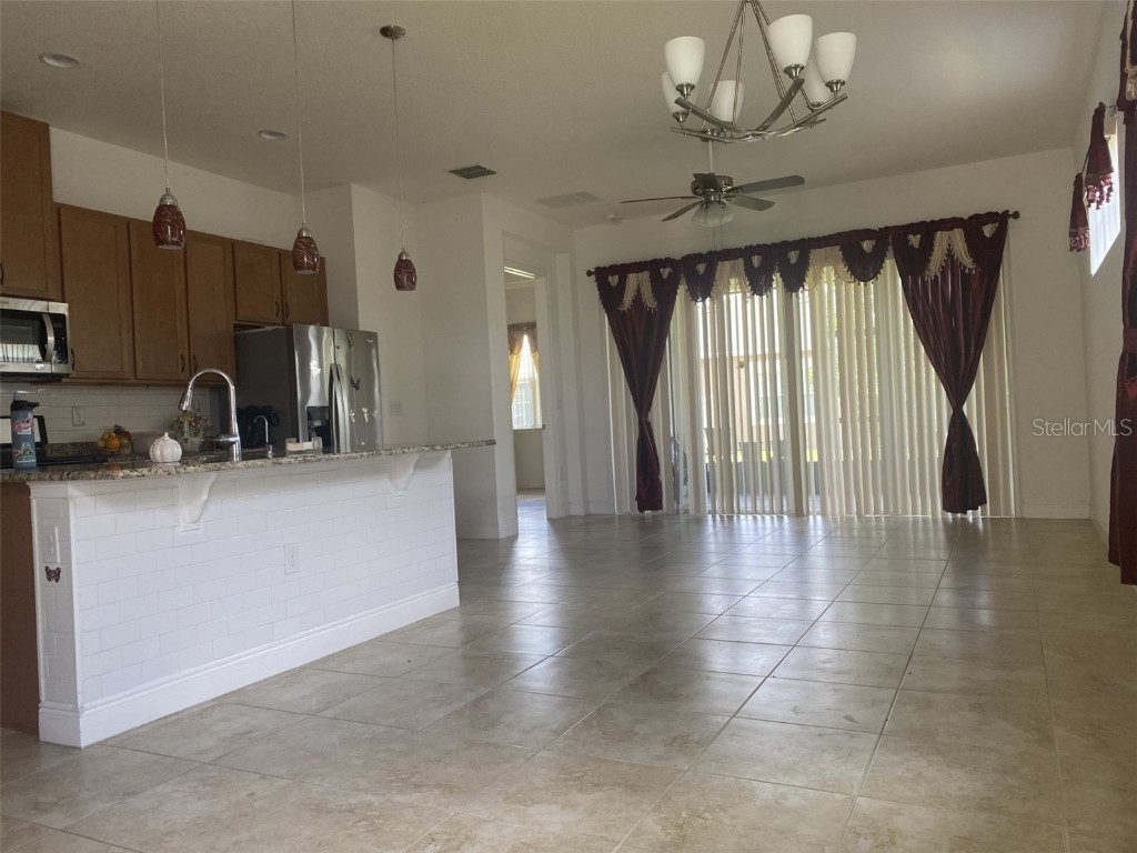 2410 Datura Loop Saint Cloud FL 34772 S5103150 image5