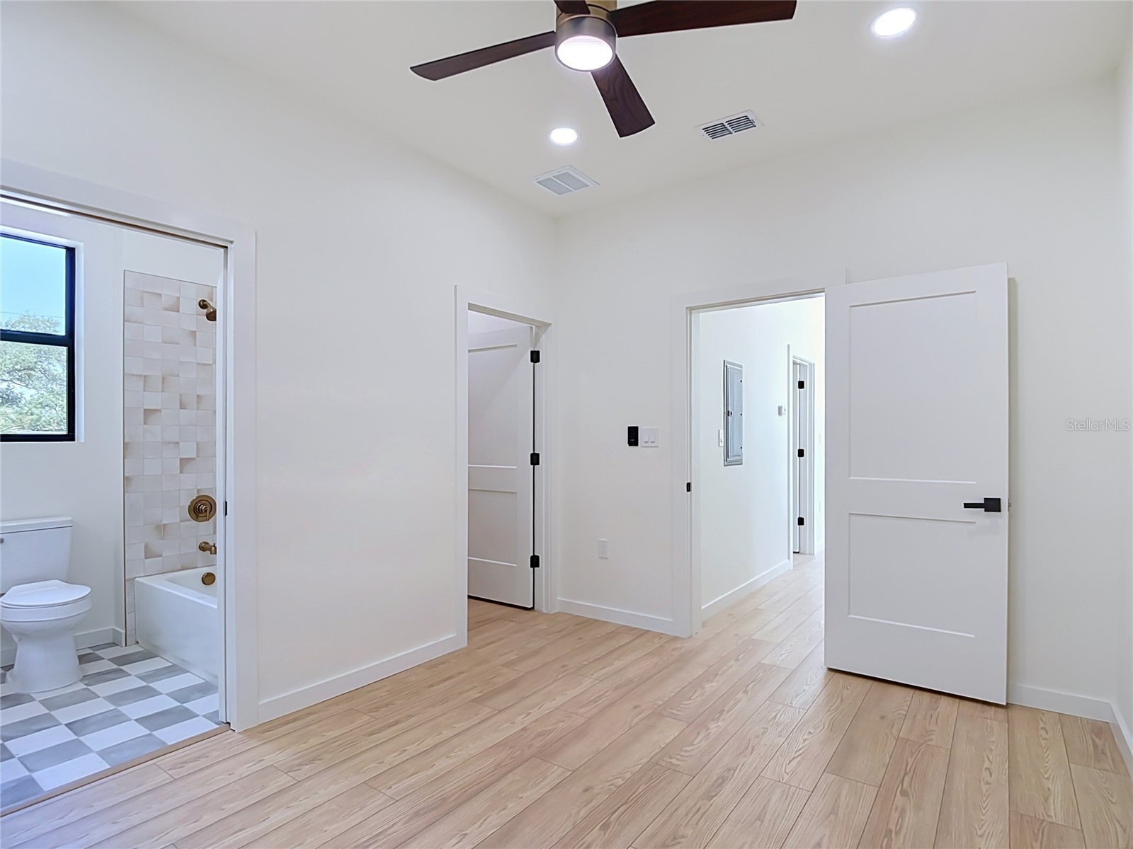 2410 E 20th Avenue Tampa FL 33605 TB8529743 image21