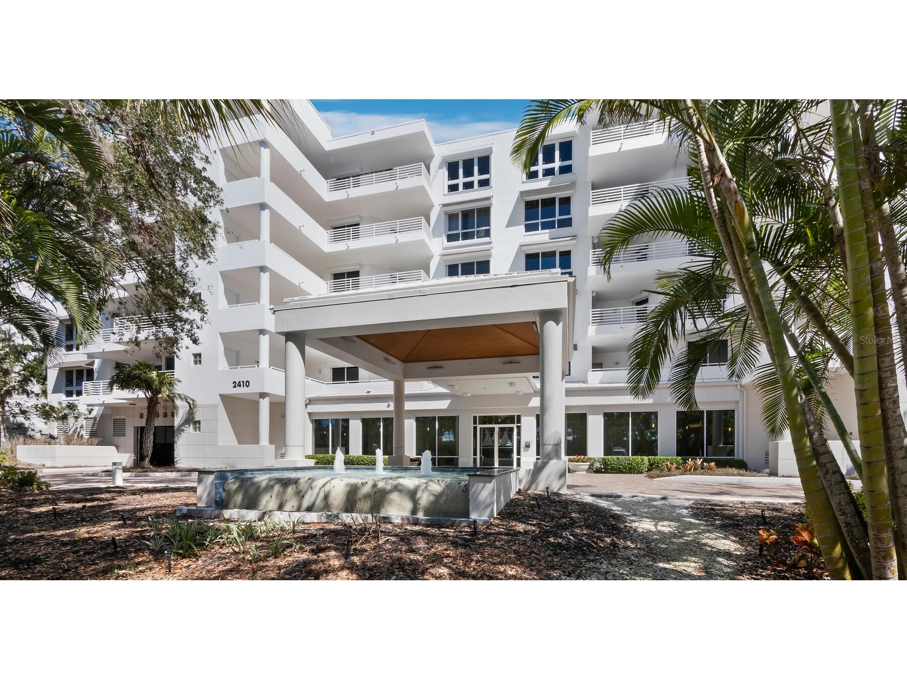 2410 Harbourside Drive #131 Longboat Key FL 34228 - SARASOTA BAY A4693248 image1