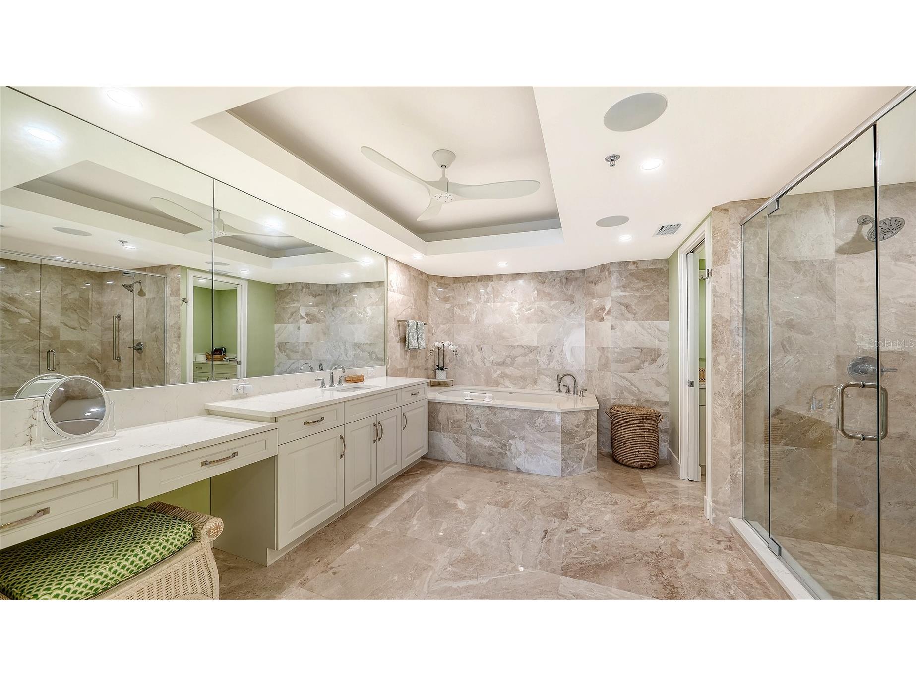 2410 Harbourside Drive #142 Longboat Key FL 34228 A4685398 image31