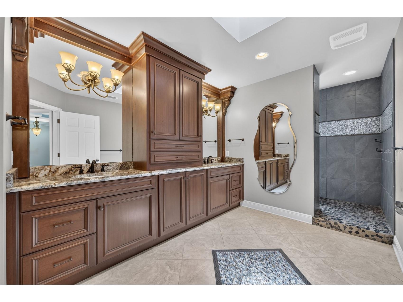 2410 Lake Shore Drive Orlando FL 32803 O6424495 image22