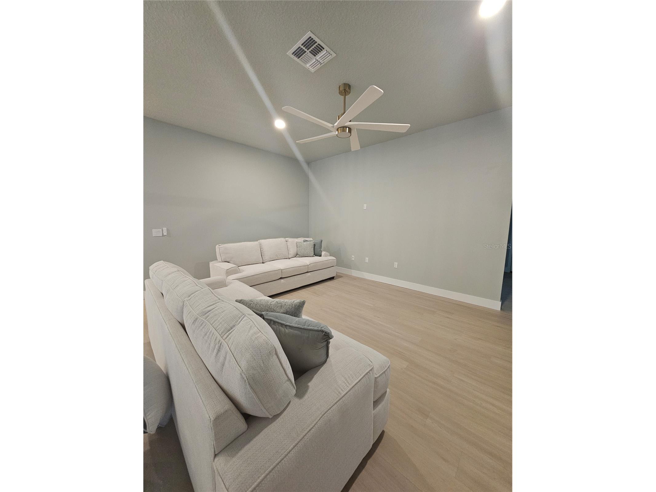 2410 Lake Tiny Road Deltona FL 32738 V4948038 image12