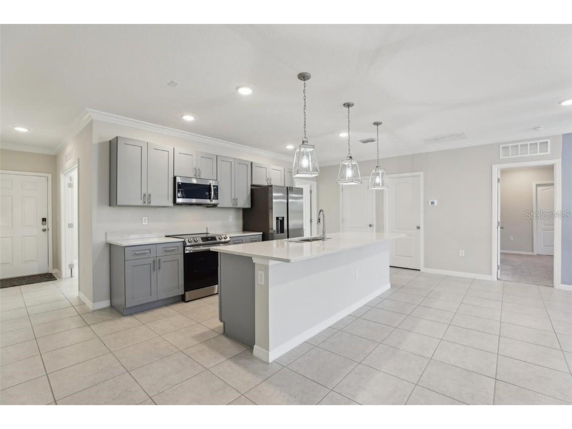 2410 Park Avenue Indian Lake Estates FL 33855 L4952024 image9