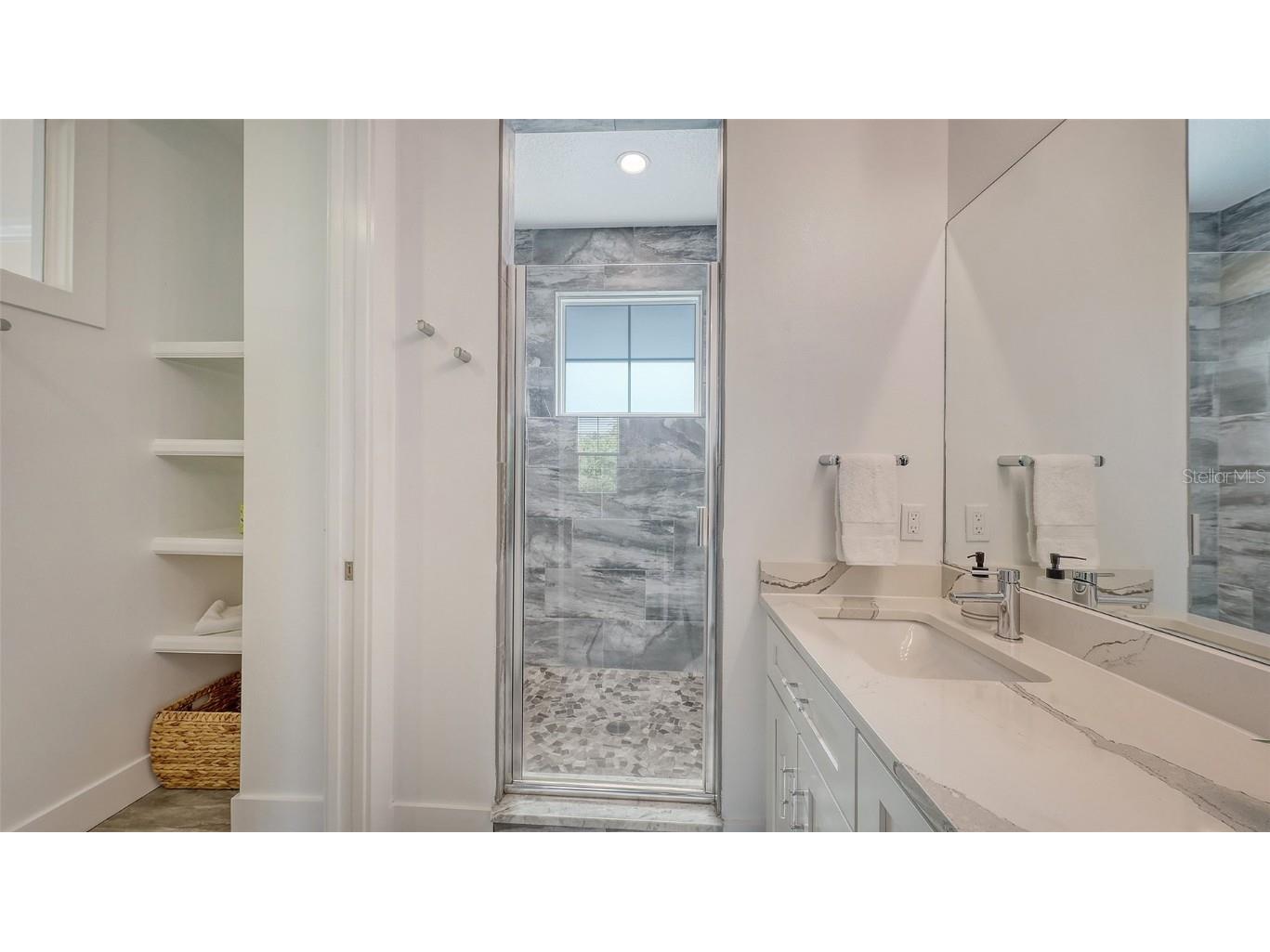 2410 Prospect Street Sarasota FL 34239 A4656811 image30