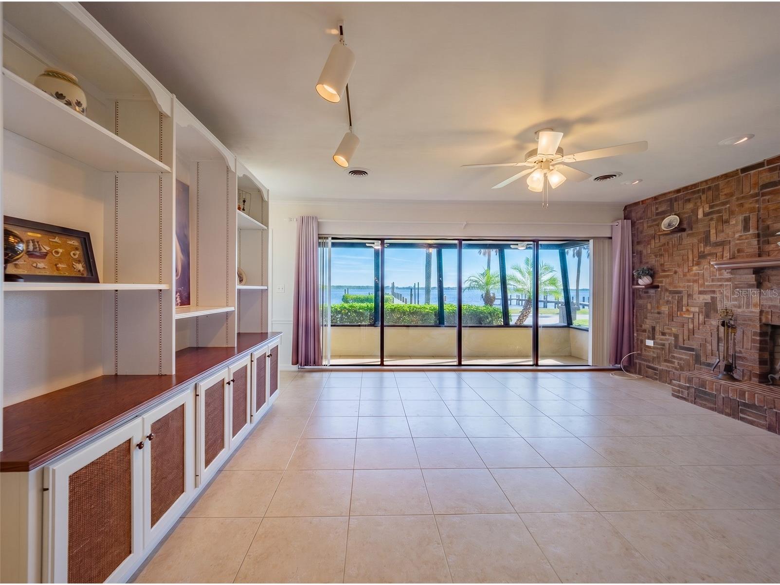 2410 Riverside Drive E Bradenton FL 34208 - MANATEE RIVER A4699450 image3