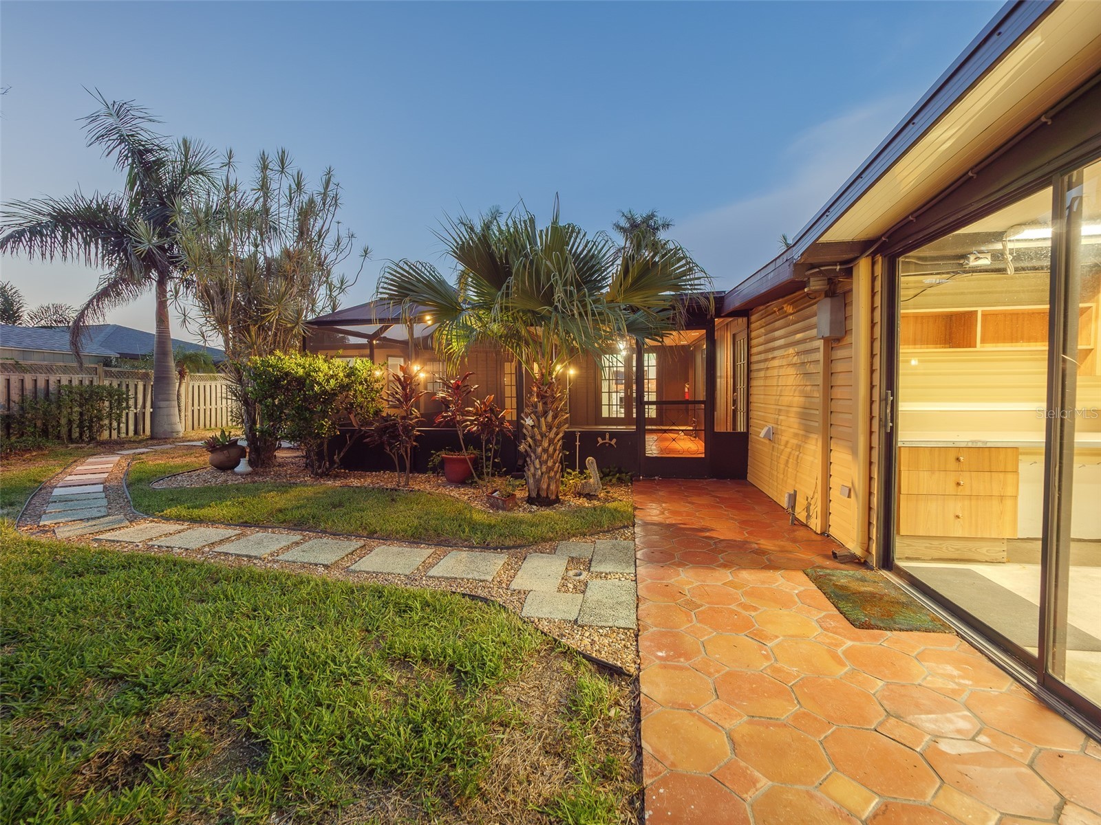 2410 Riverside Drive E Bradenton FL 34208 - MANATEE RIVER A4699450 image80