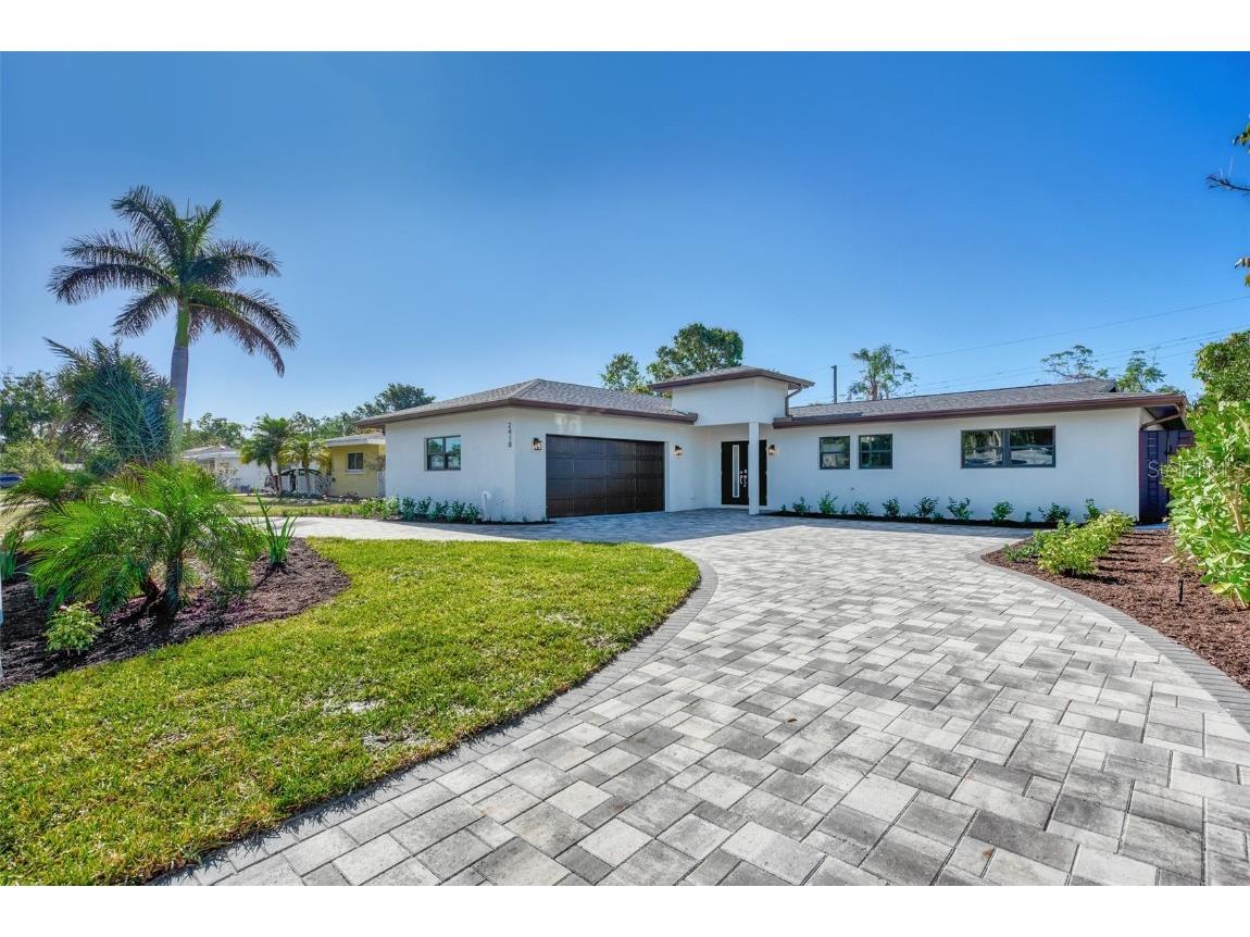 2410 Siesta Drive Sarasota FL 34239 A4565244 image1