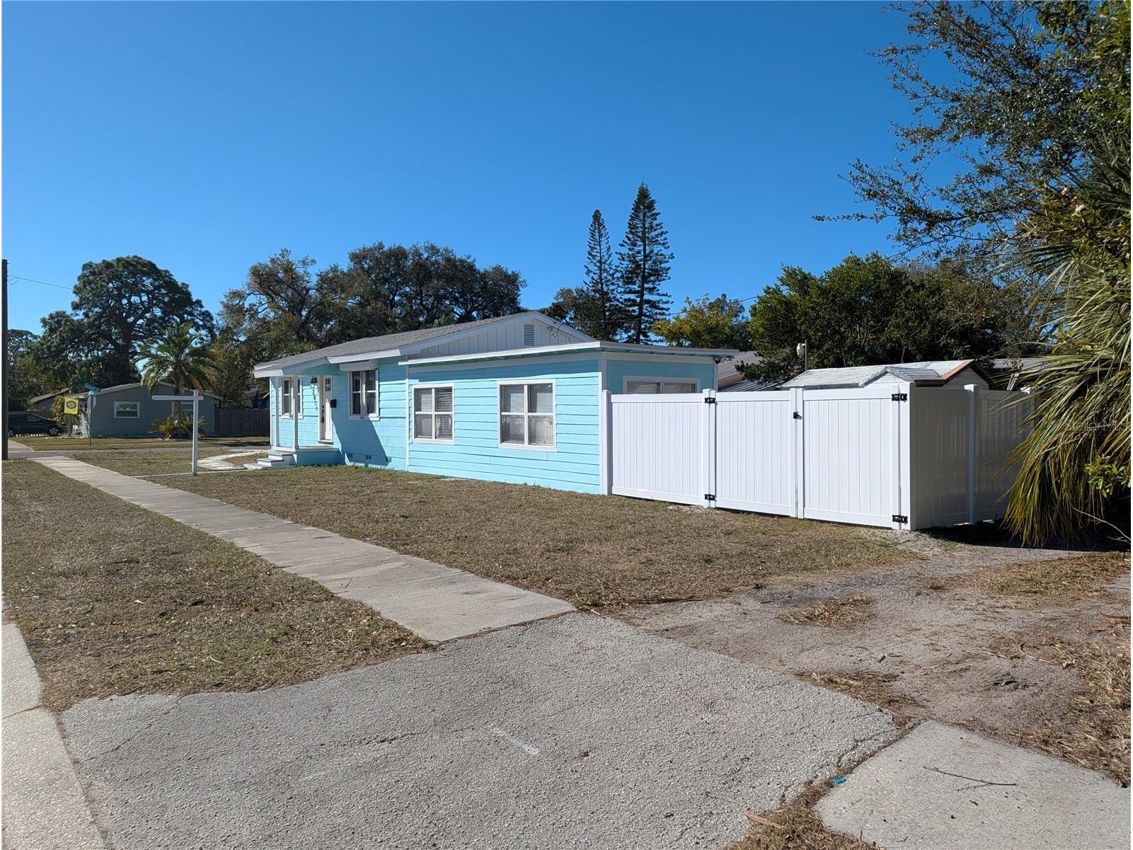 2411 45th Street S Saint Petersburg FL 33711 TB8465191 image3