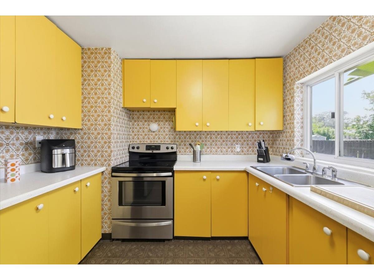 2411 Covina Way S Saint Petersburg FL 33712 TB8512801 image13