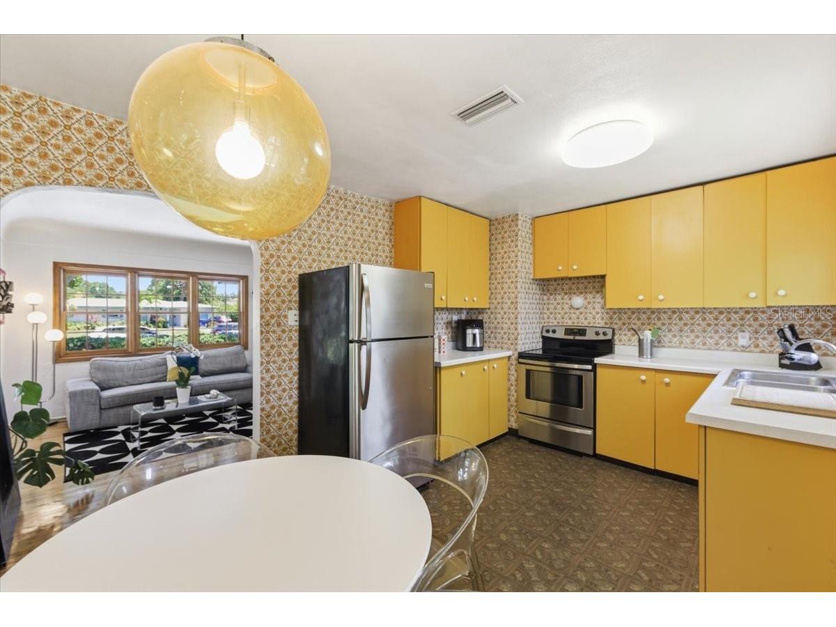 2411 Covina Way S Saint Petersburg FL 33712 TB8512801 image6