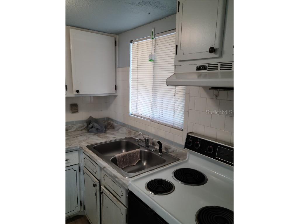 2411 Flamingo Boulevard #K6 Bradenton FL 34207 A4666427 image14