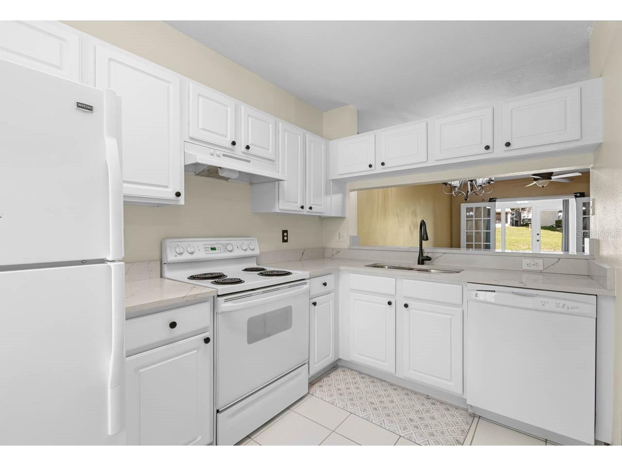 2411 Lake Woodberry Circle Brandon FL 33510 TB8487984 image14