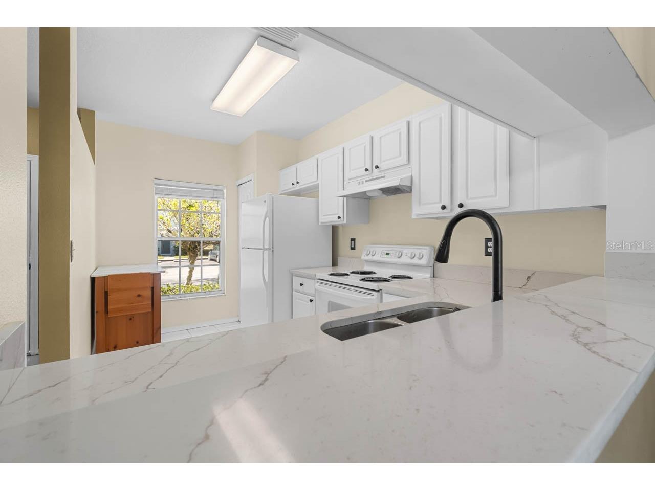 2411 Lake Woodberry Circle Brandon FL 33510 TB8487984 image19