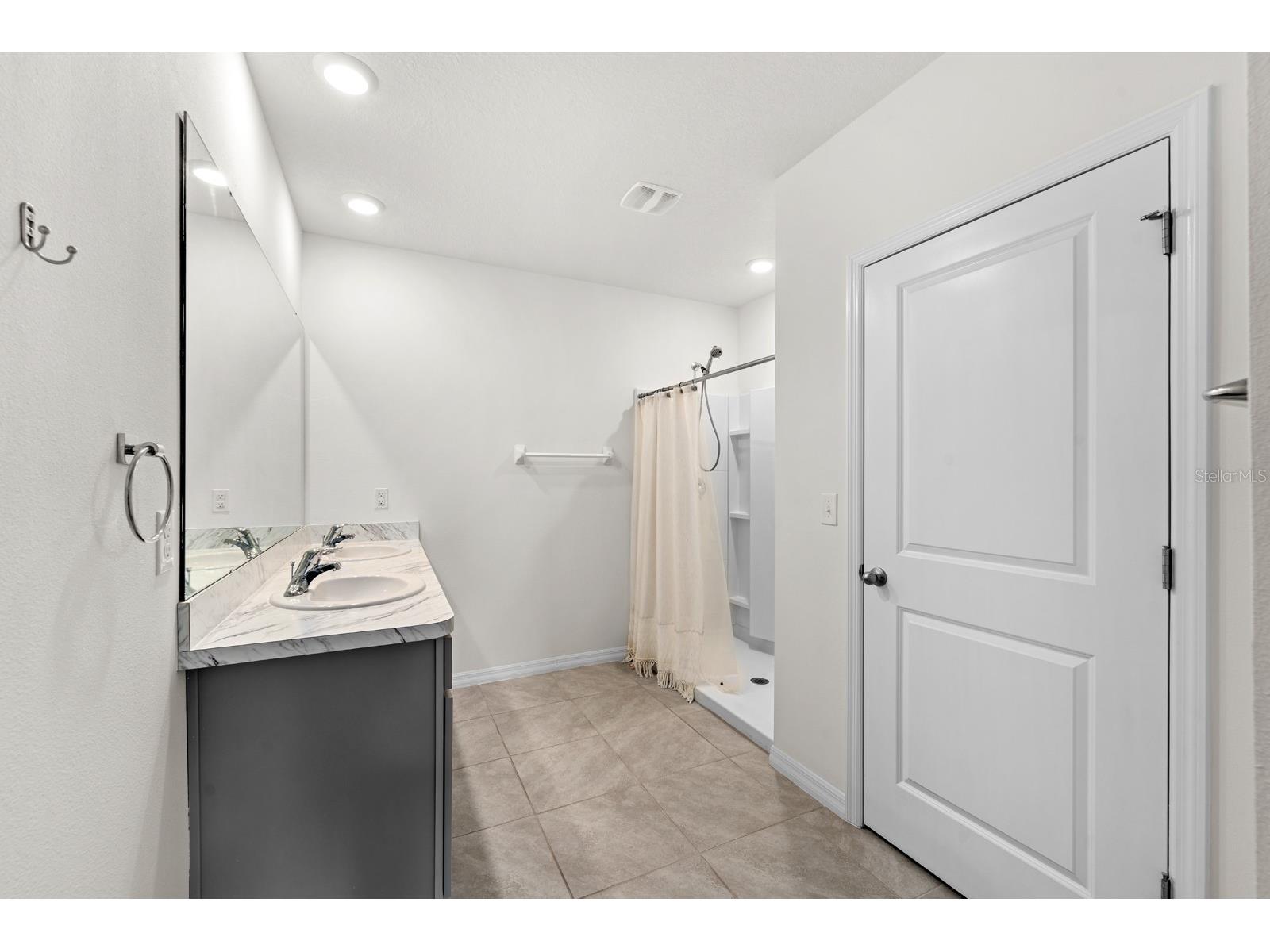 2411 Mizner Bay Avenue Bradenton FL 34208 TB8499486 image14