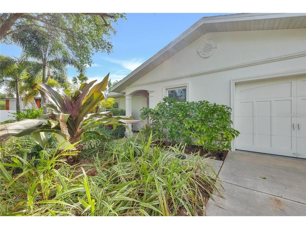 2411 Nassau Street Sarasota FL 34231 - PHILLIPPI CREEK A4564795 image1