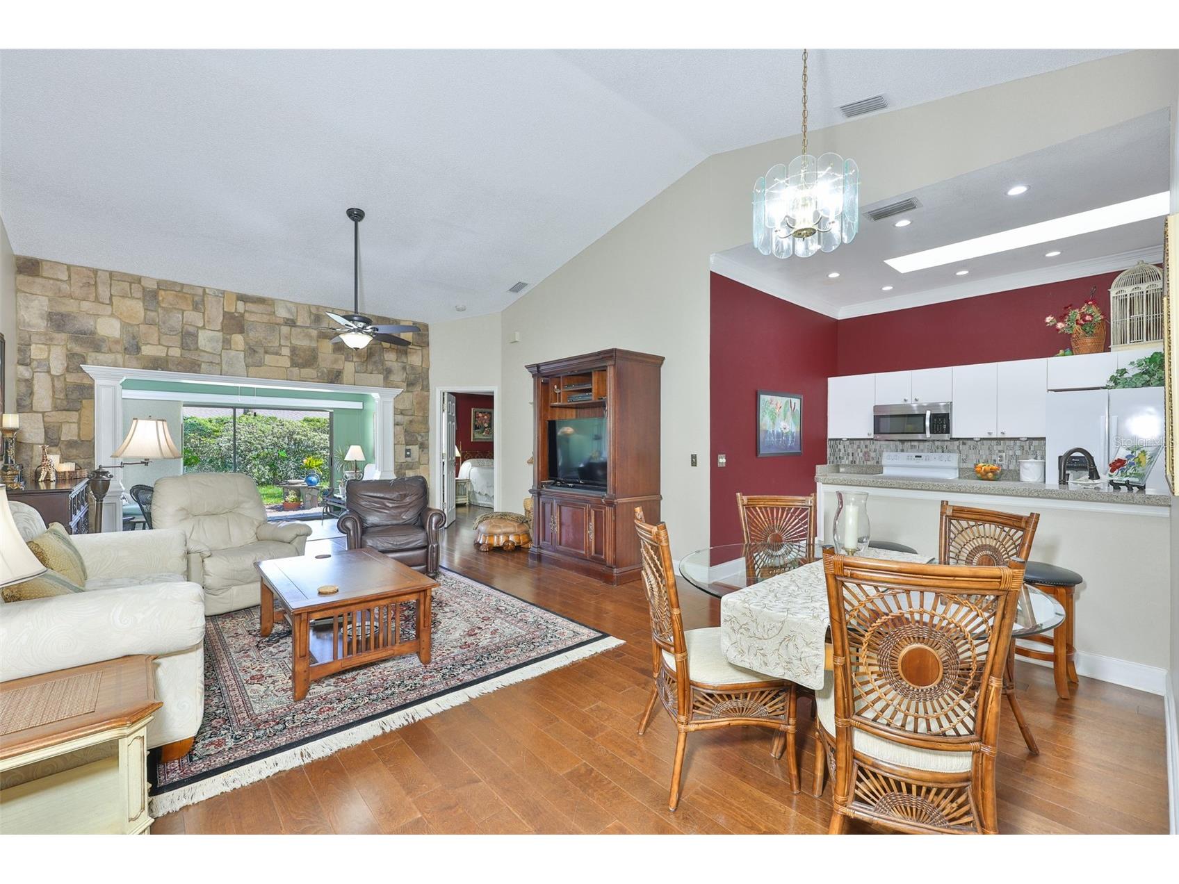 2411 New Haven Circle #70 Sun City Center FL 33573 TB8524067 image4