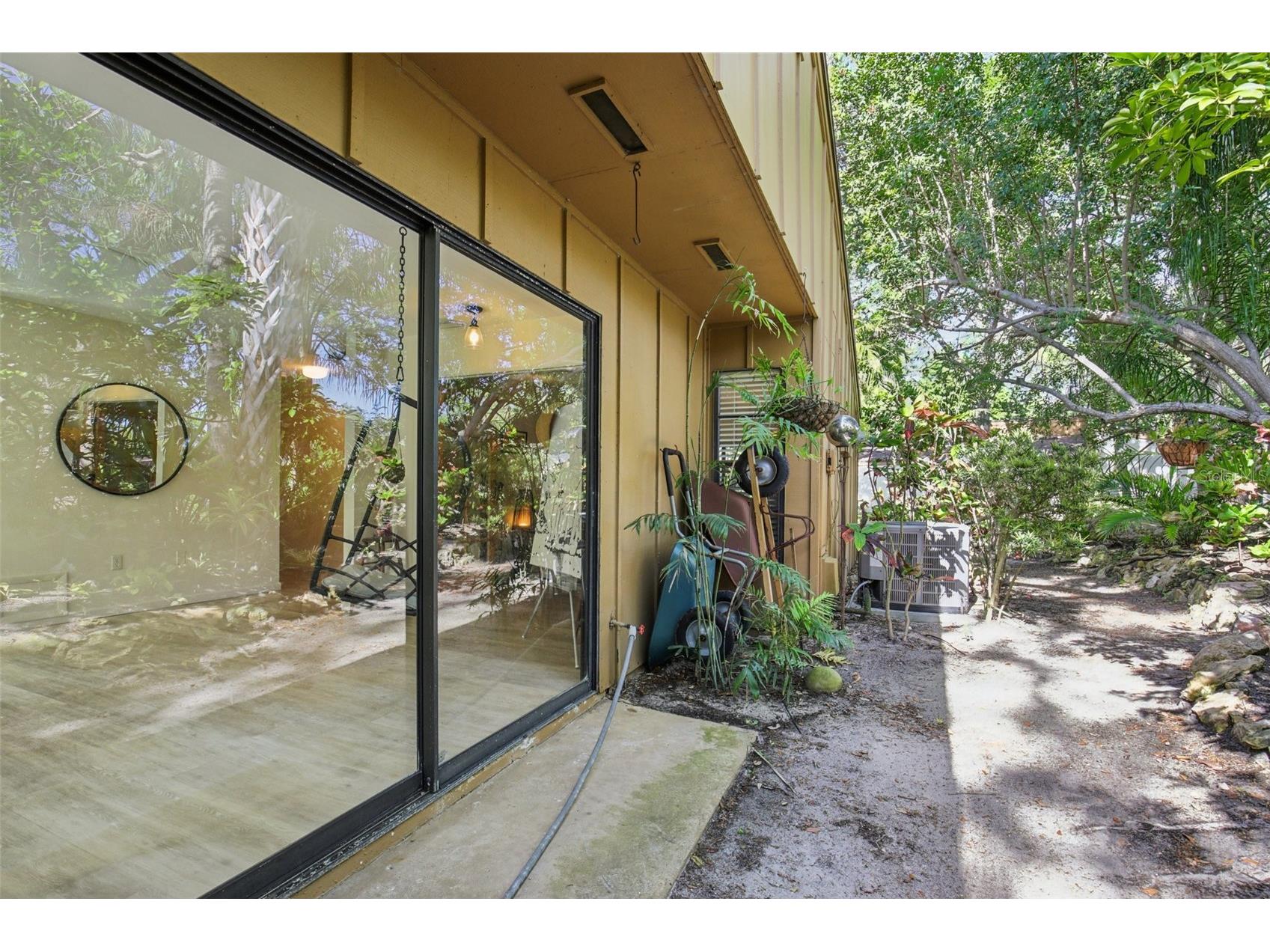 2411 Pheasant Ln Bradenton FL 34209 TB8484895 image34