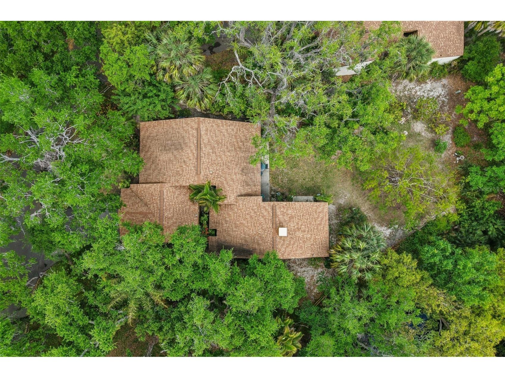 2411 Pheasant Ln Bradenton FL 34209 TB8484895 image42