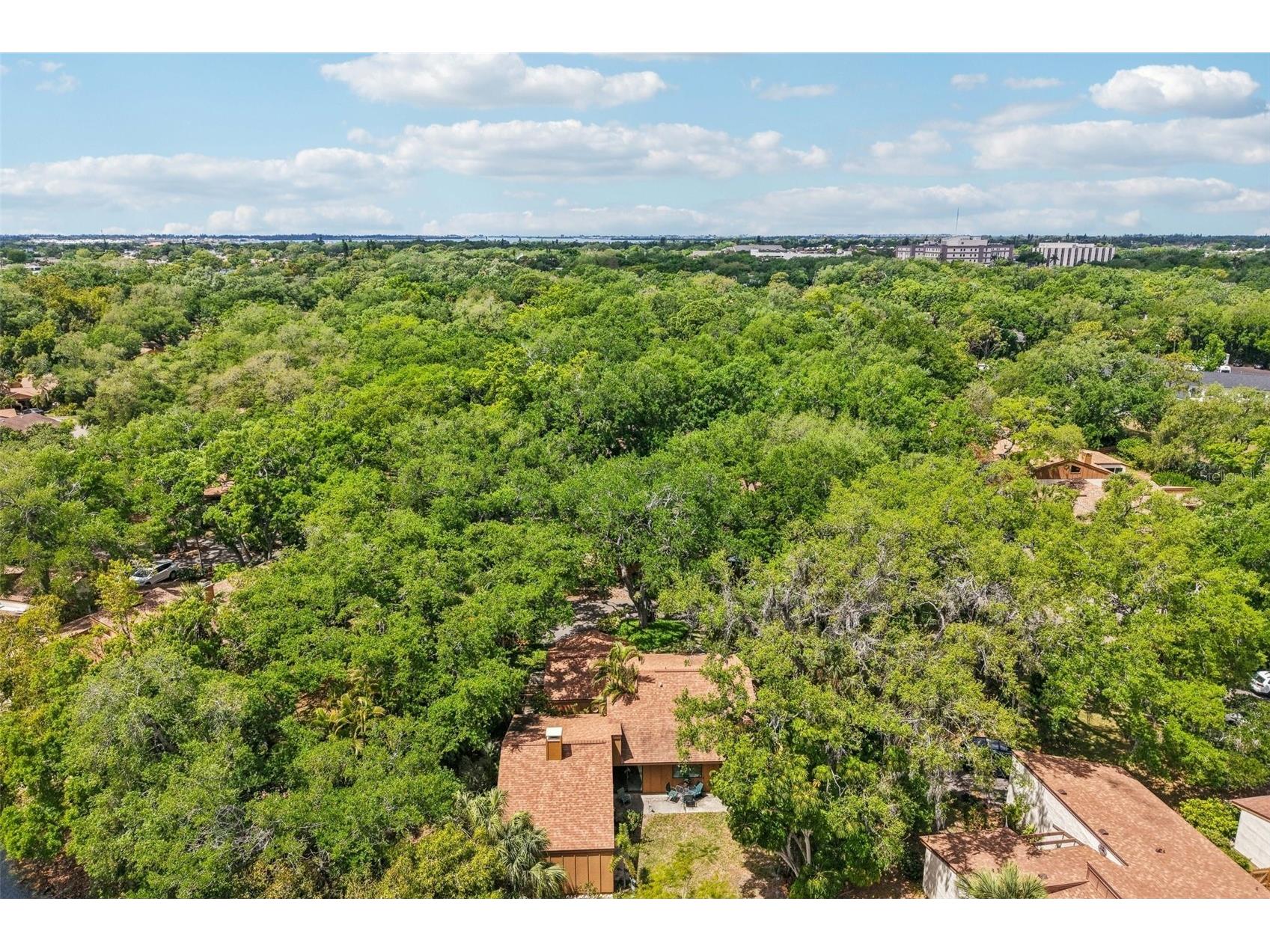 2411 Pheasant Ln Bradenton FL 34209 TB8484895 image44