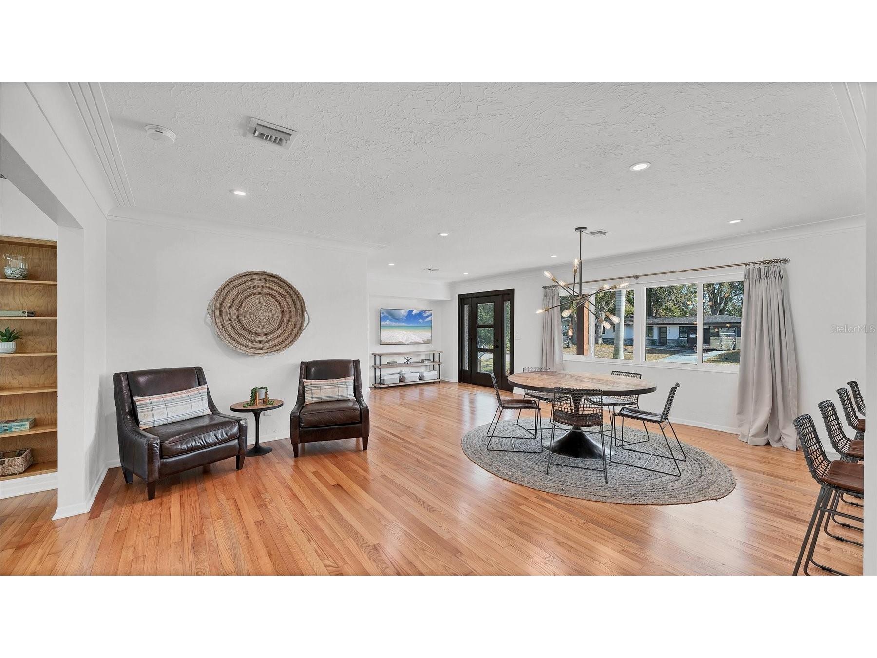 2411 Valencia Drive Sarasota FL 34239 A4683111 image19