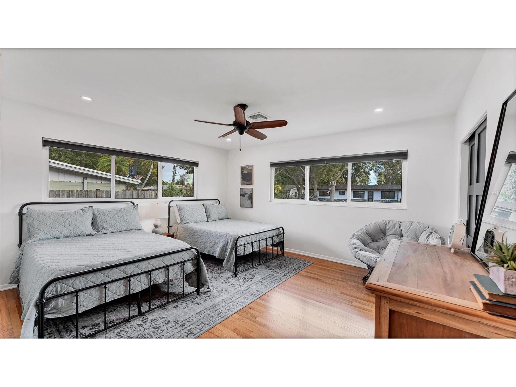 2411 Valencia Drive Sarasota FL 34239 A4683111 image33