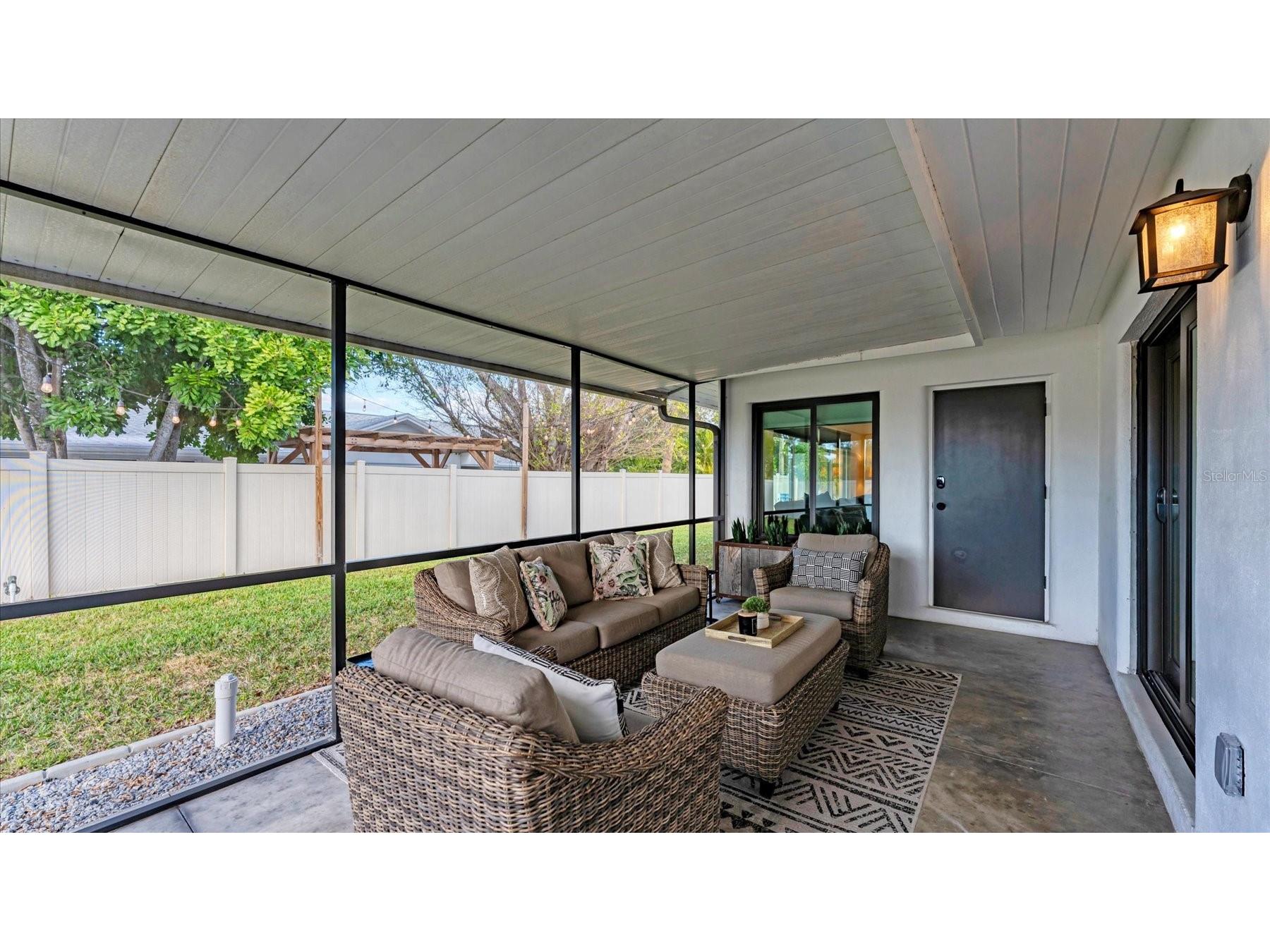 2411 Valencia Drive Sarasota FL 34239 A4683111 image38