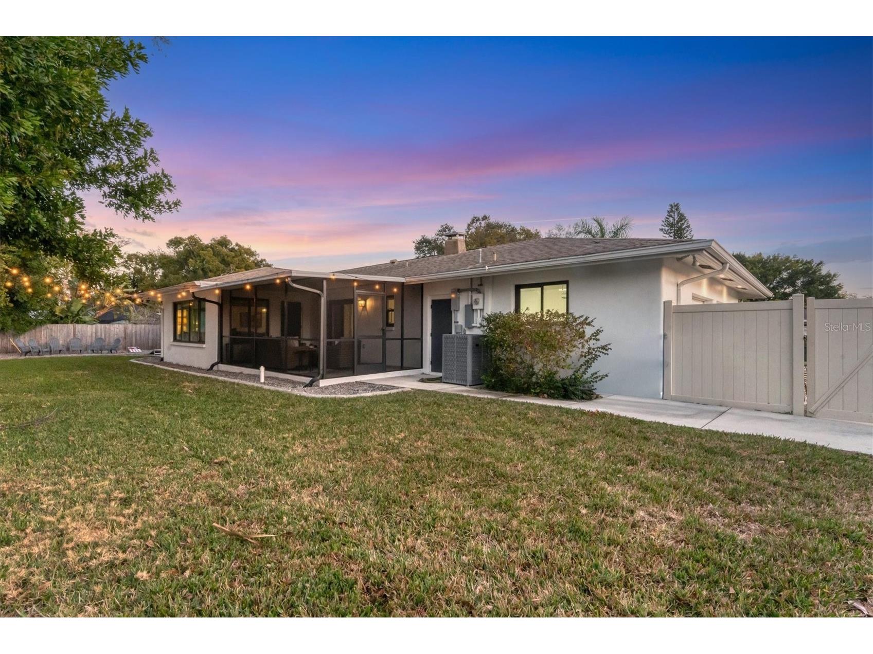 2411 Valencia Drive Sarasota FL 34239 A4683111 image41