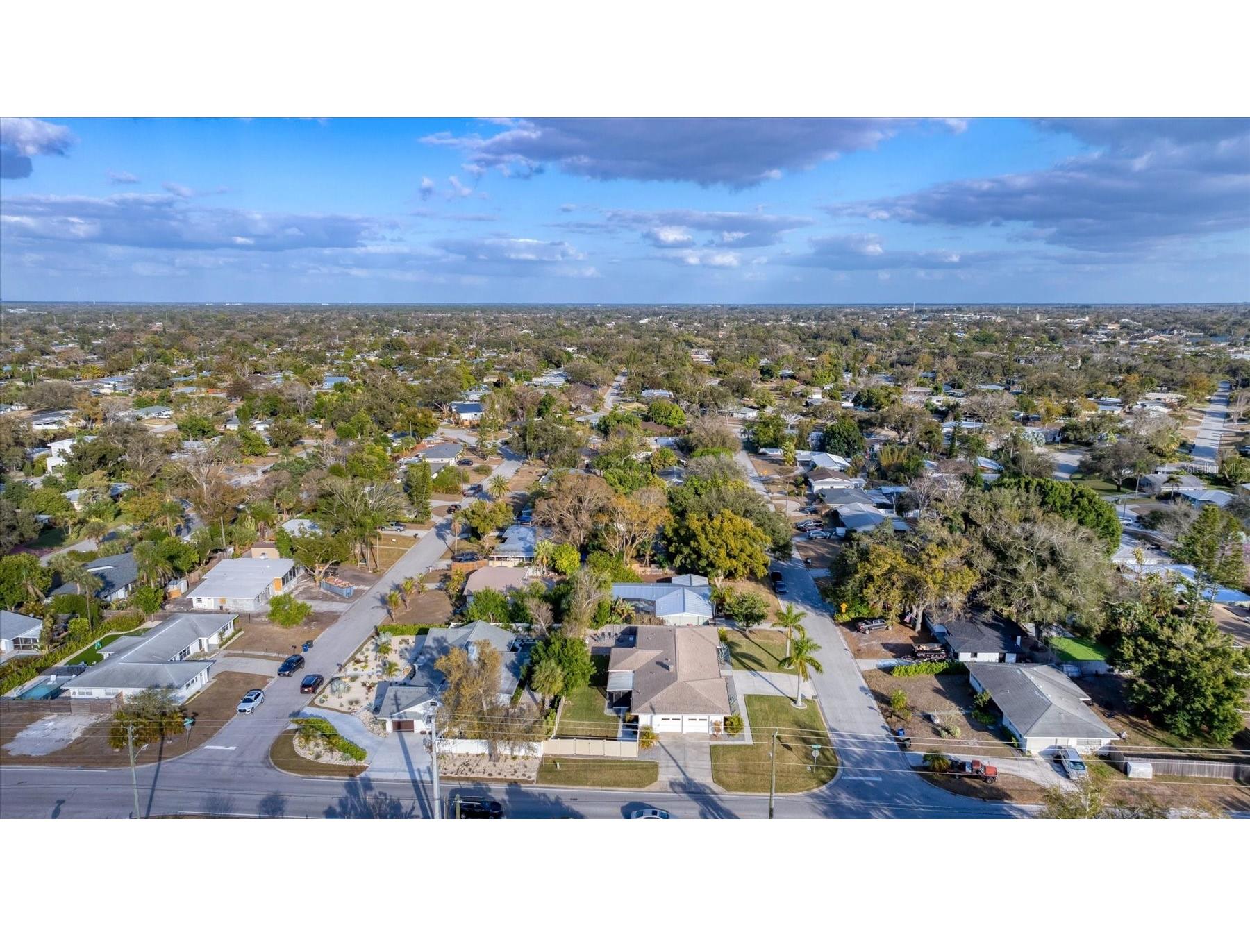2411 Valencia Drive Sarasota FL 34239 A4683111 image53