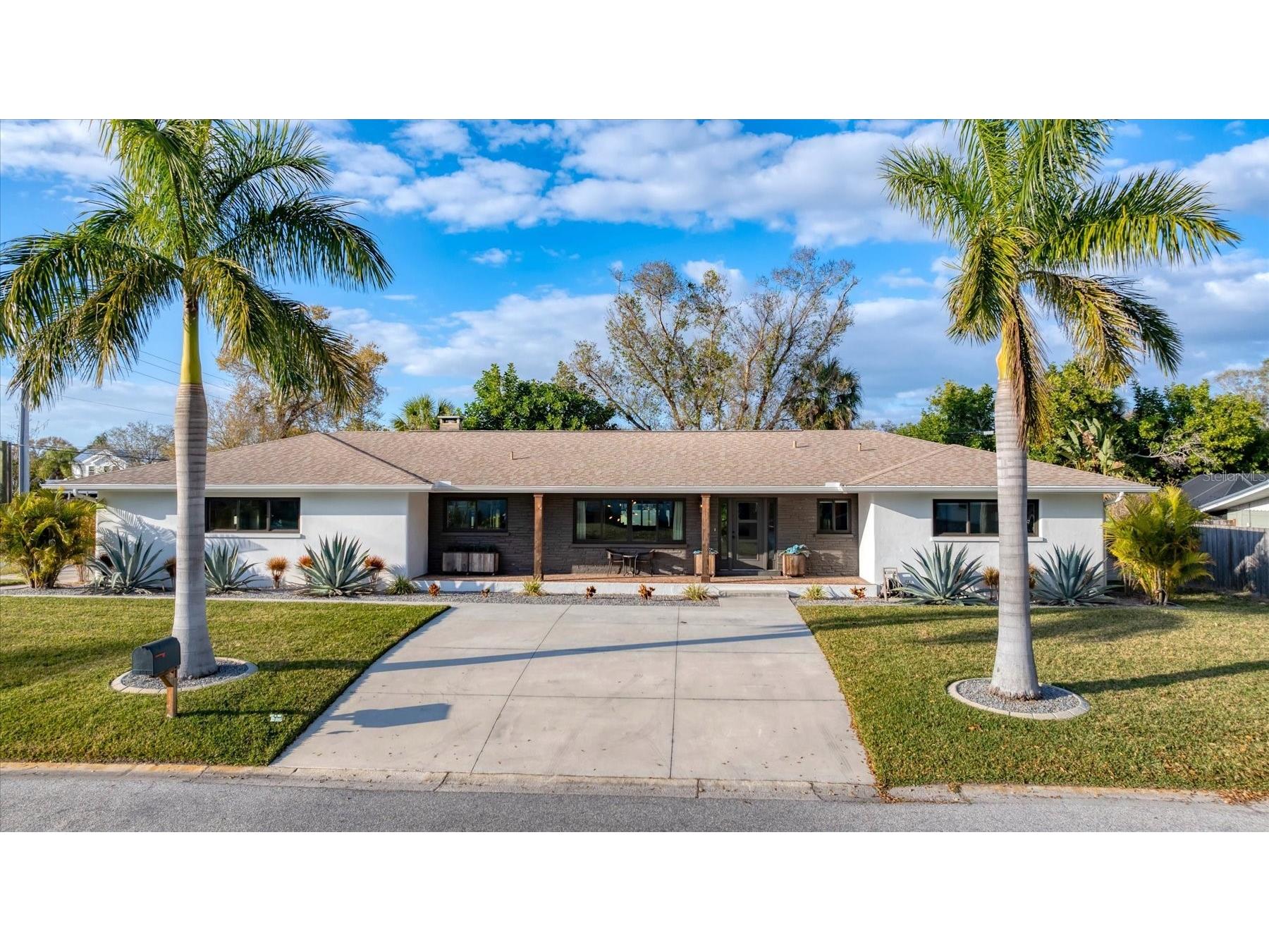 2411 Valencia Drive Sarasota FL 34239 A4683111 image60
