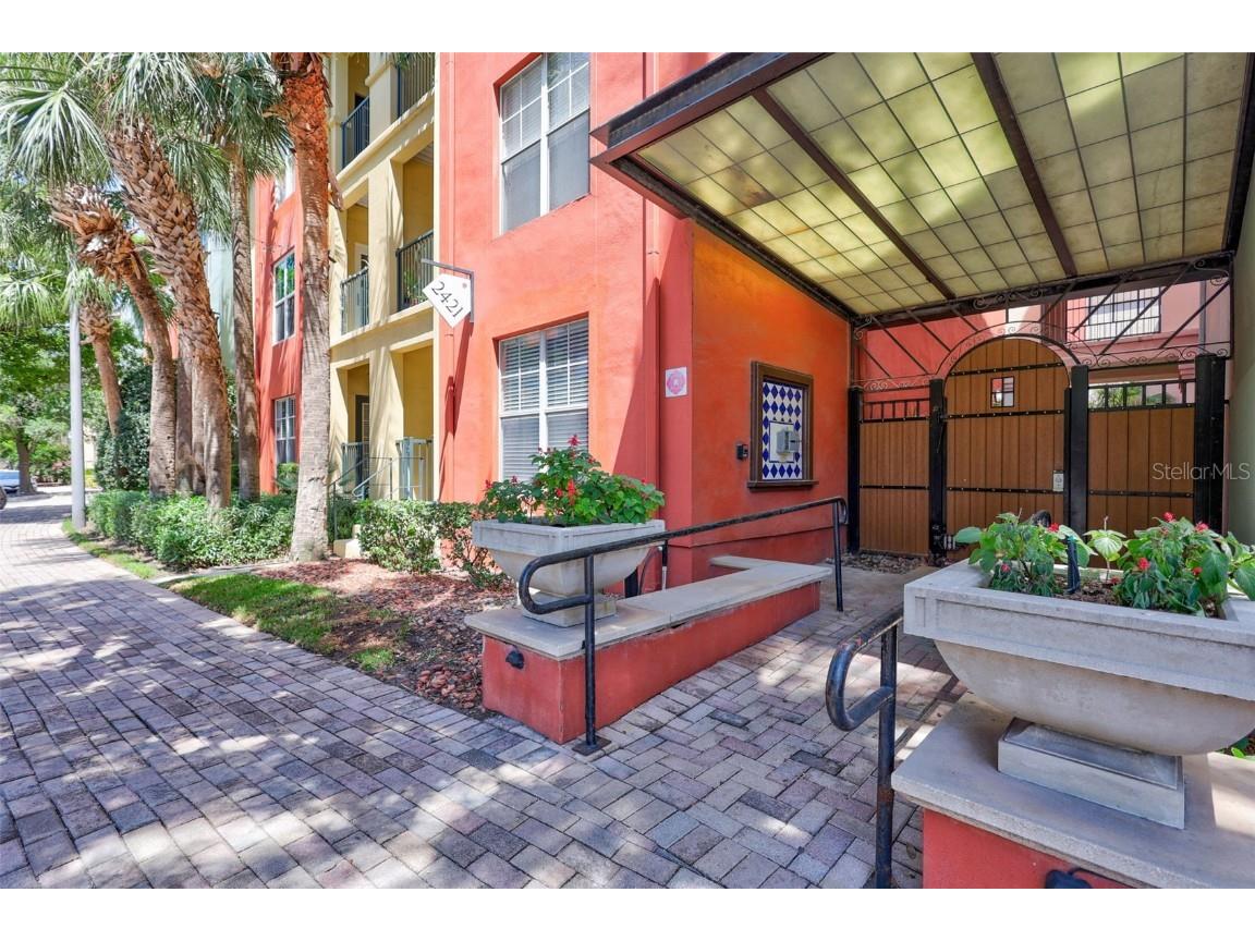 2411 W Horatio Street #526 Tampa FL 33609 TB8377101 image1