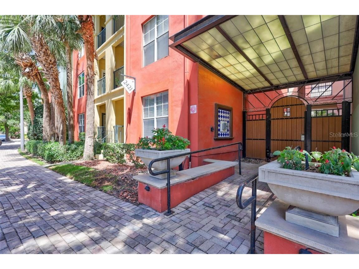 2411 W Horatio Street #526 Tampa FL 33609 TB8436596 image1