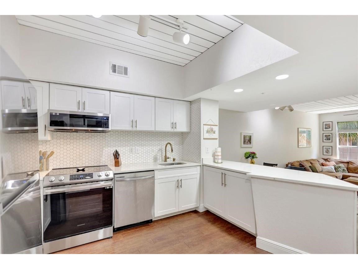 2411 W Horatio Street #526 Tampa FL 33609 TB8436596 image11