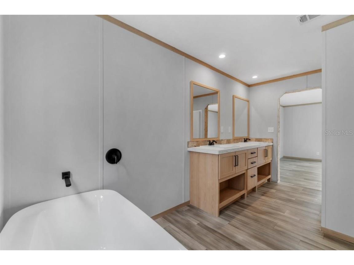 24116 Armadillo Road Astor FL 32102 P4936465 image13