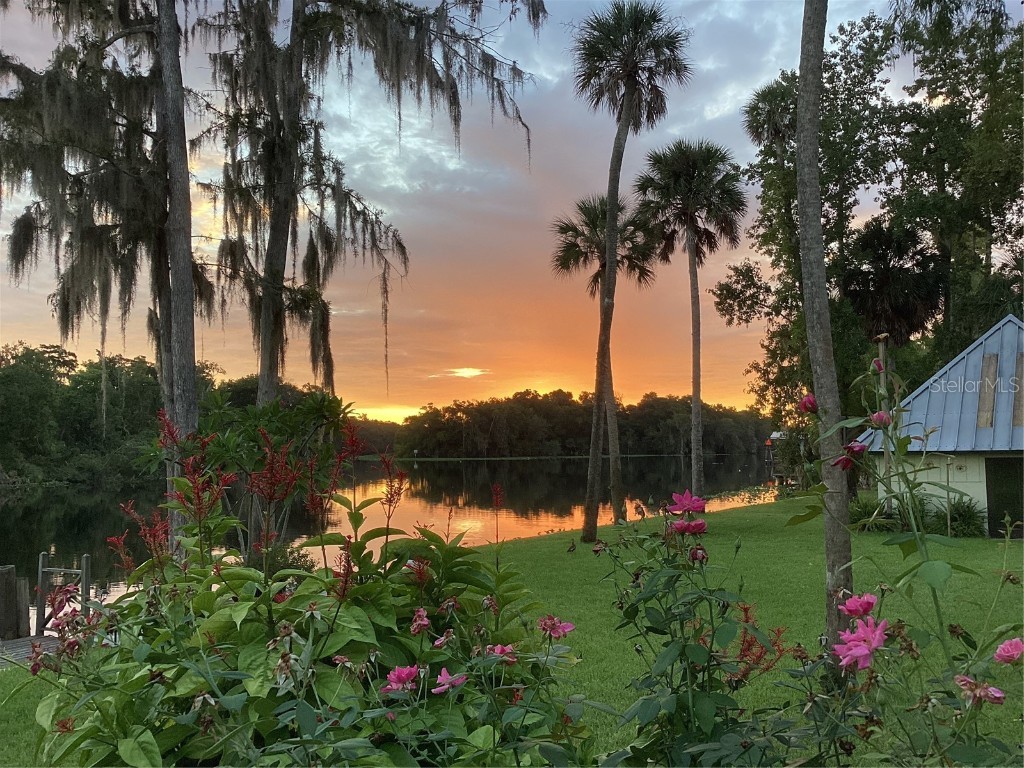 24117 Mink Road Astor FL 32102 - ST. JOHN'S RIVER V4936205 image1