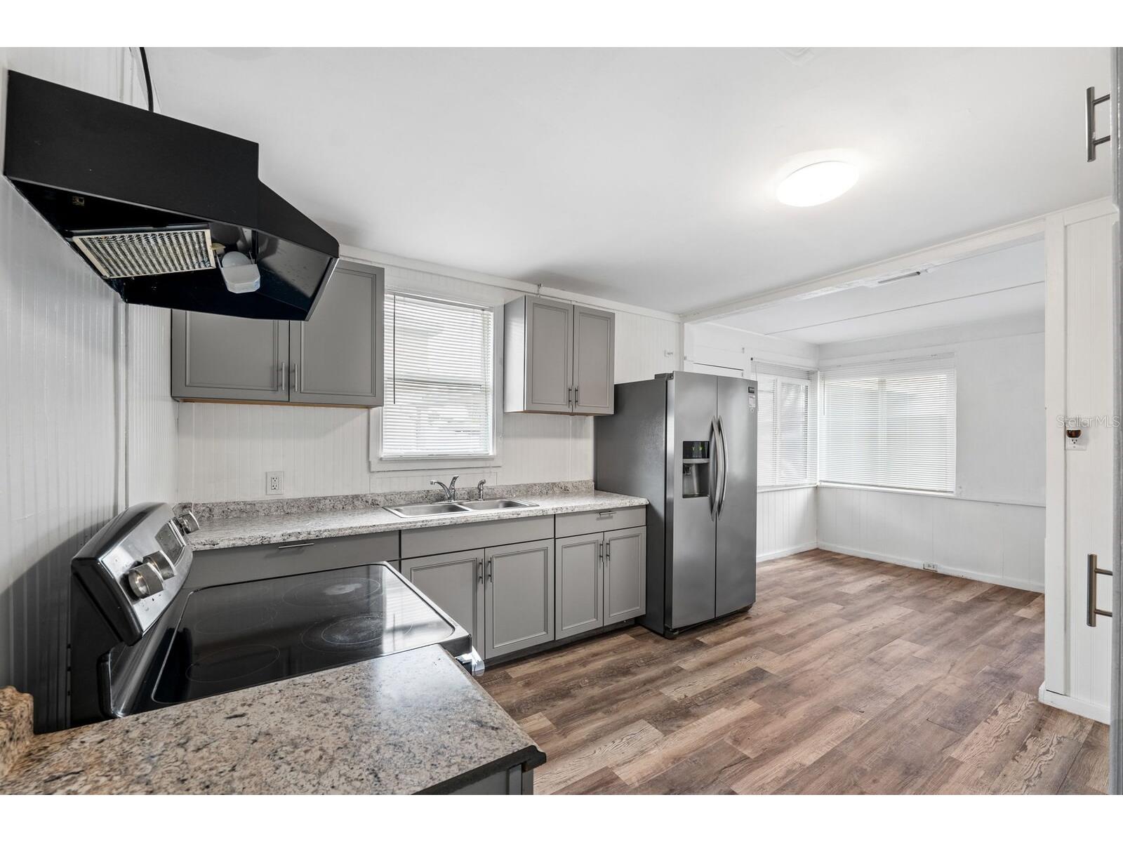 2412 51st Avenue N Saint Petersburg FL 33714 TB8523720 image13
