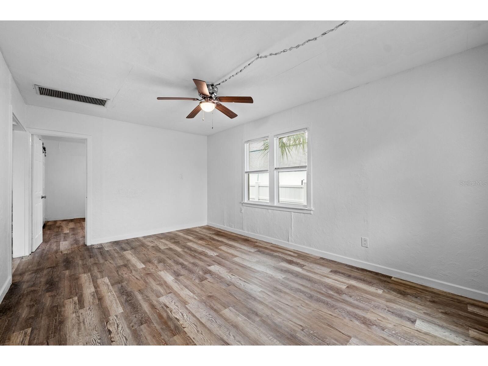 2412 51st Avenue N Saint Petersburg FL 33714 TB8523720 image46