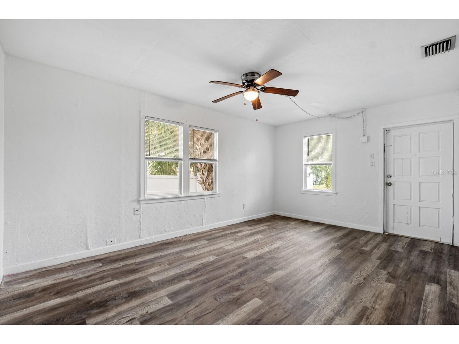 2412 51st Avenue N Saint Petersburg FL 33714 TB8523720 image47