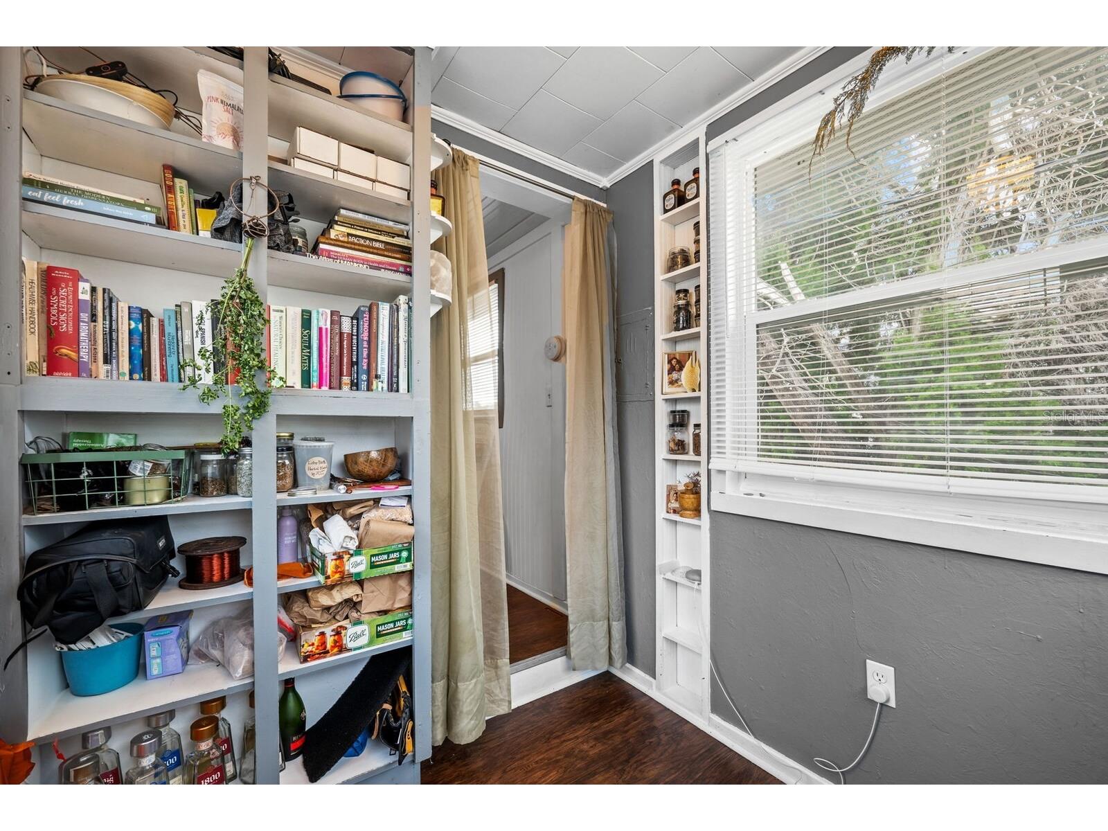 2412 51st Avenue N Saint Petersburg FL 33714 TB8523720 image58