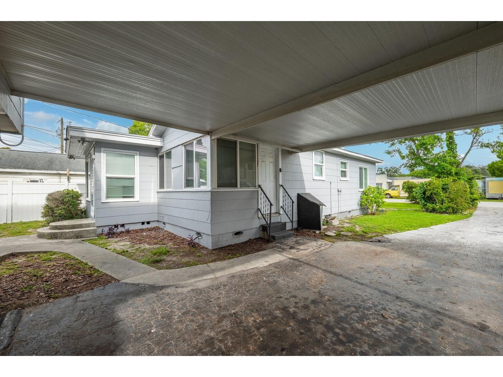 2412 51st Avenue N Saint Petersburg FL 33714 TB8523720 image8