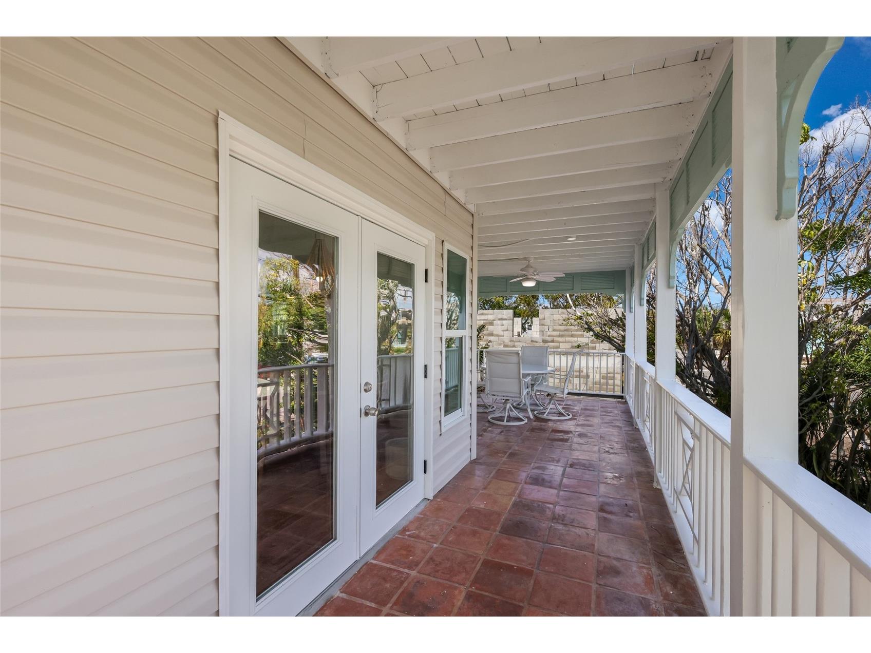 2412 Avenue B Bradenton Beach FL 34217 A4685605 image12