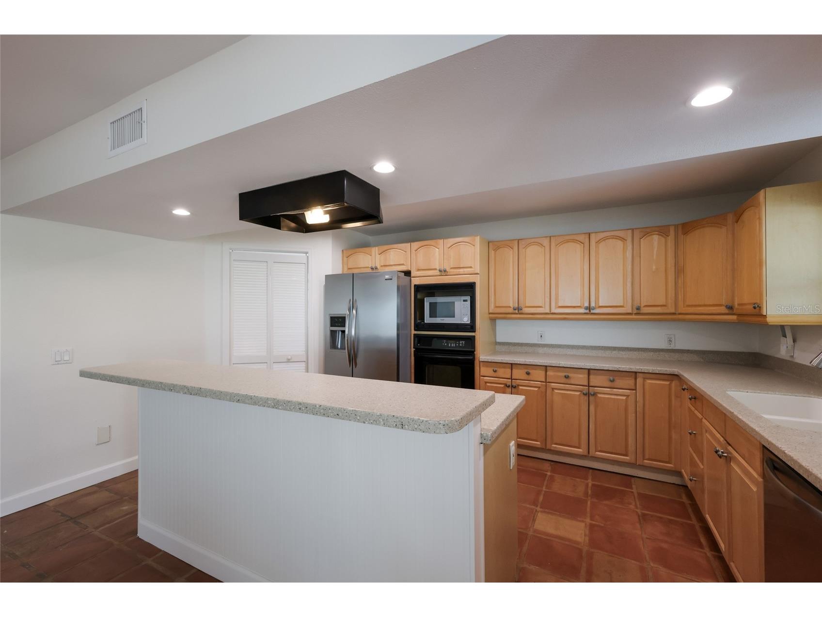 2412 Avenue B Bradenton Beach FL 34217 A4685605 image14