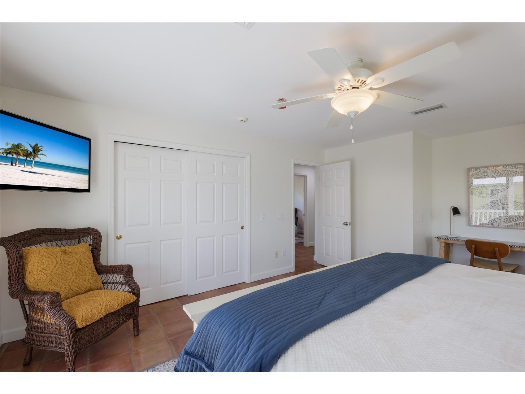 2412 Avenue B Bradenton Beach FL 34217 A4685605 image22