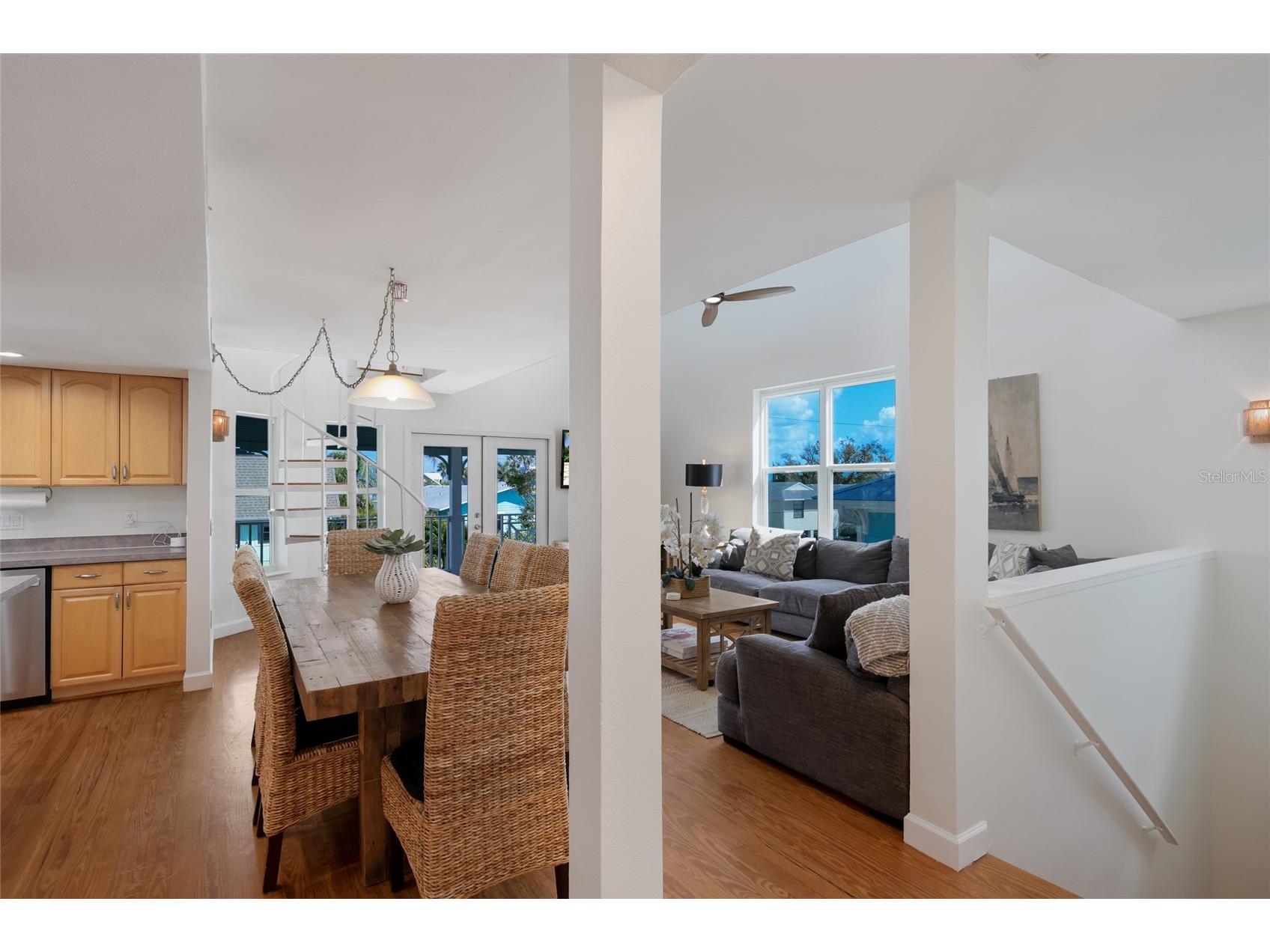 2412 Avenue B Bradenton Beach FL 34217 A4685605 image25