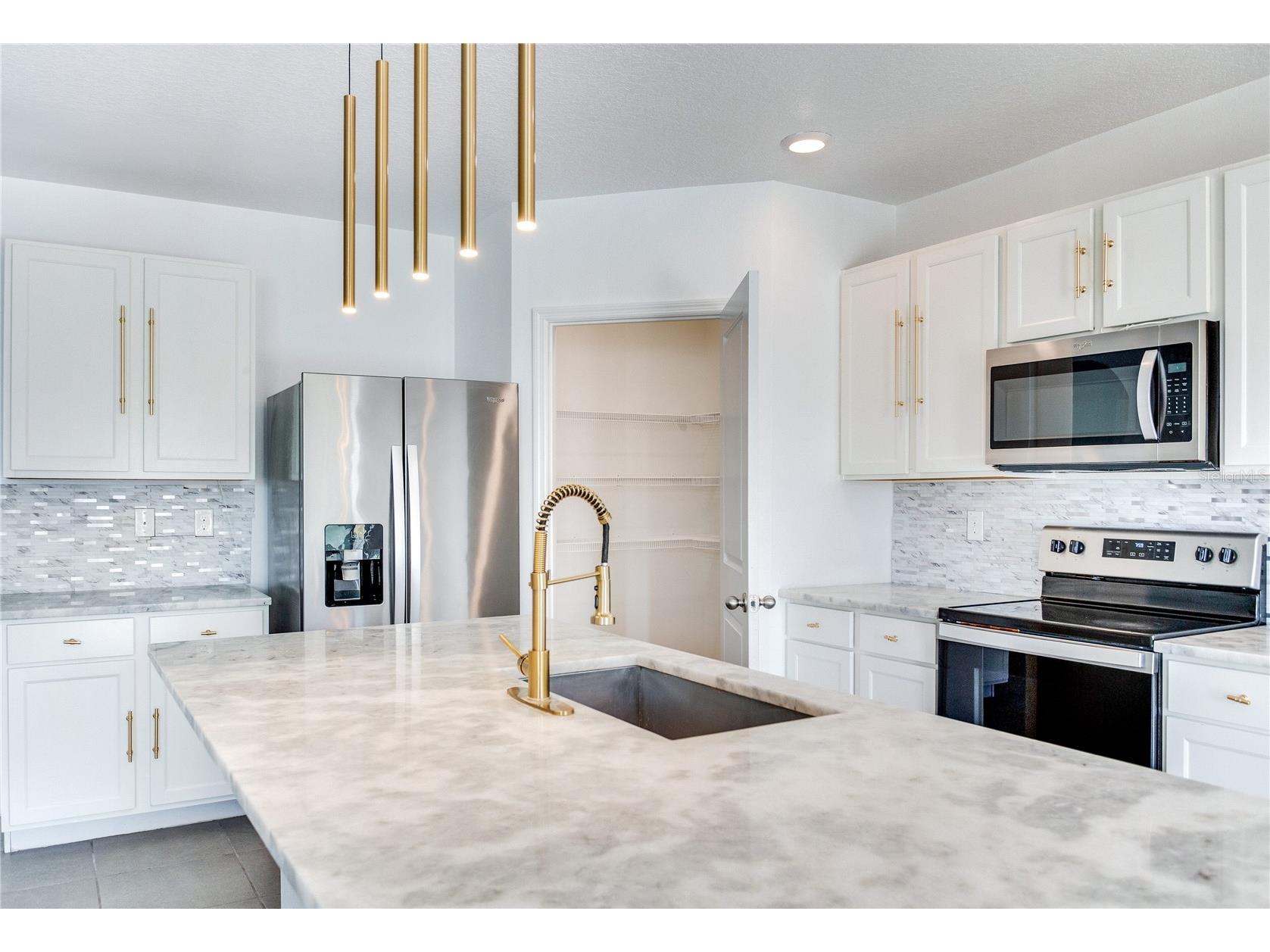2412 Knight Island Drive Brandon FL 33511 TB8476634 image13