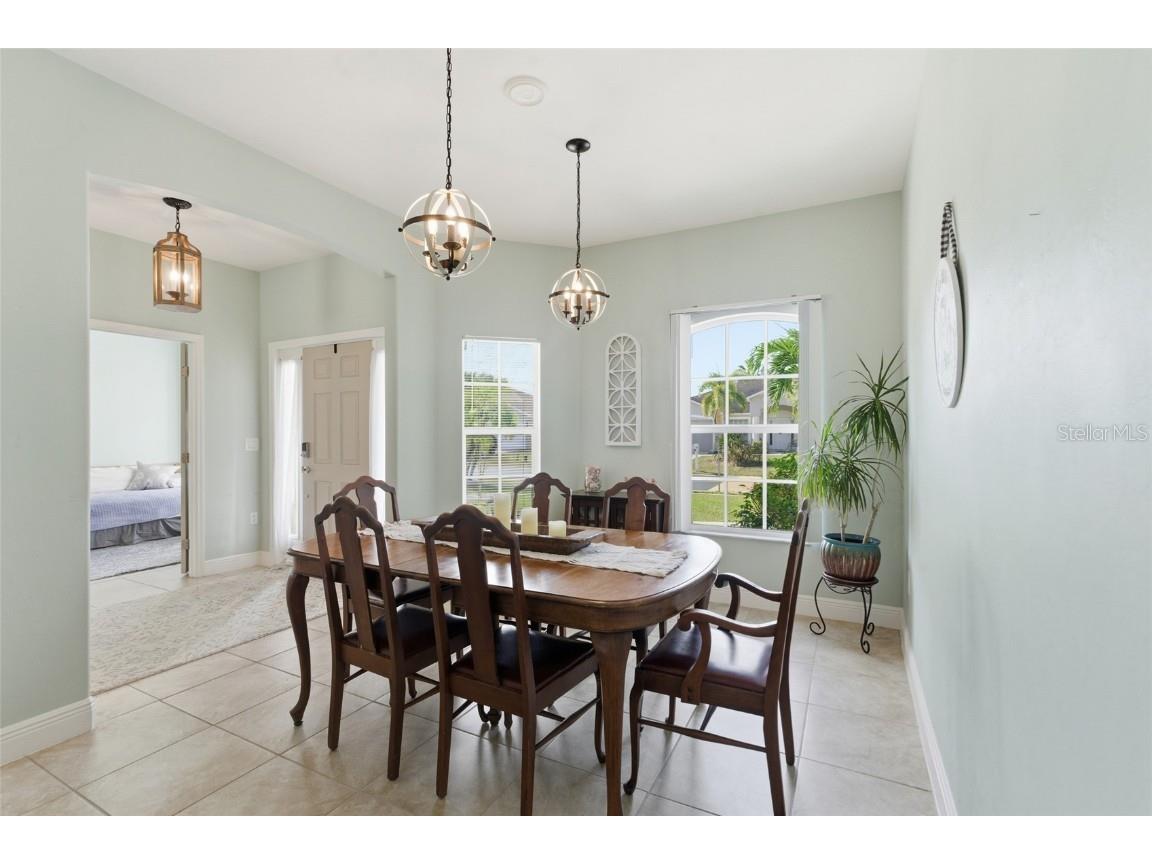 2412 Nature Pointe Loop Fort Myers FL 33905 C7518368 image10