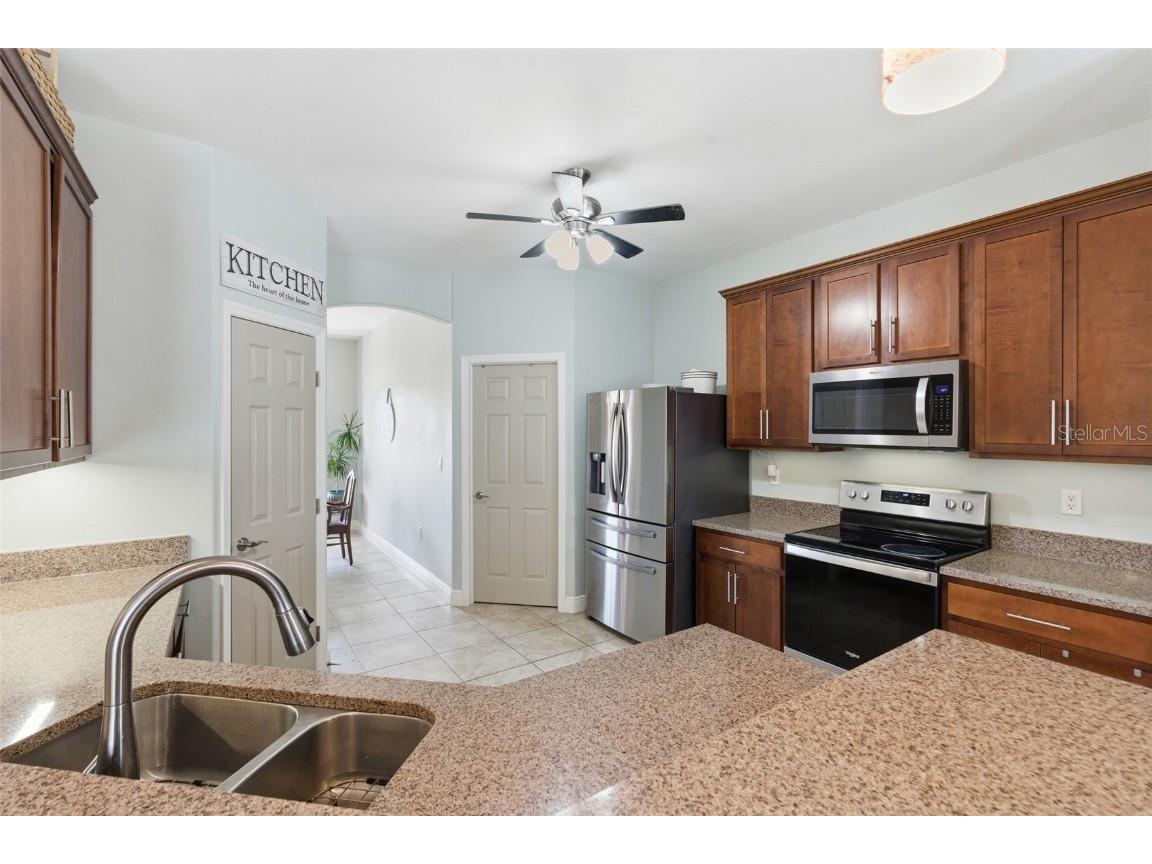 2412 Nature Pointe Loop Fort Myers FL 33905 C7518368 image16