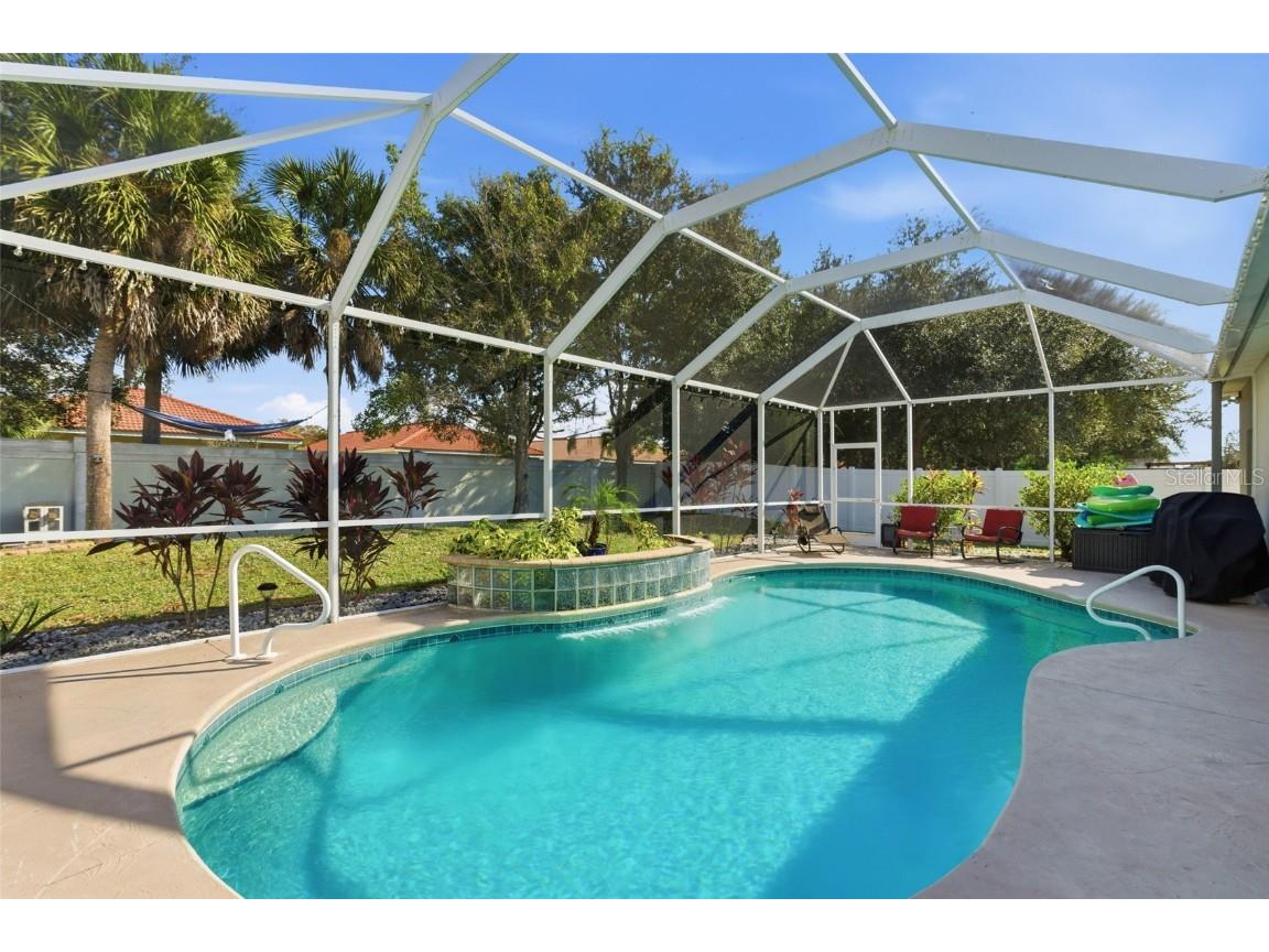 2412 Nature Pointe Loop Fort Myers FL 33905 C7518368 image2