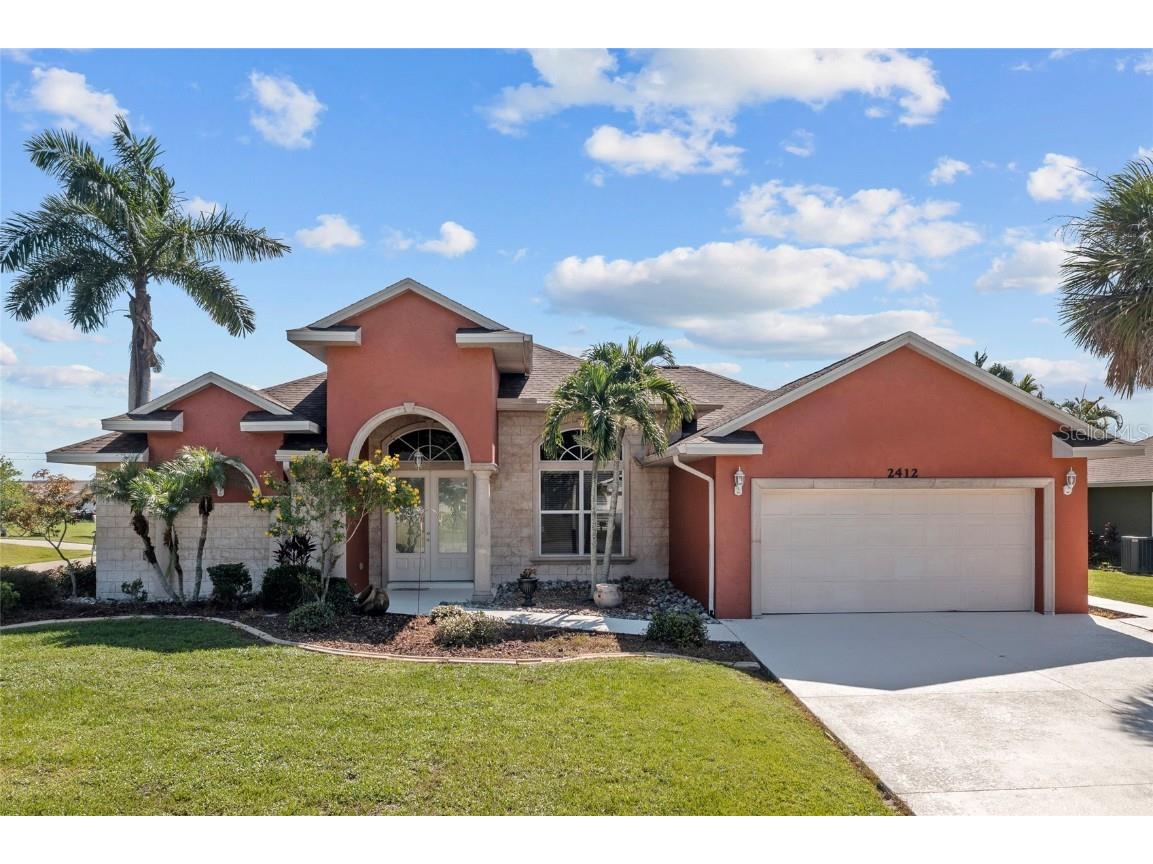 2412 Rio De Janeiro Avenue Punta Gorda FL 33983 C7495821 image1