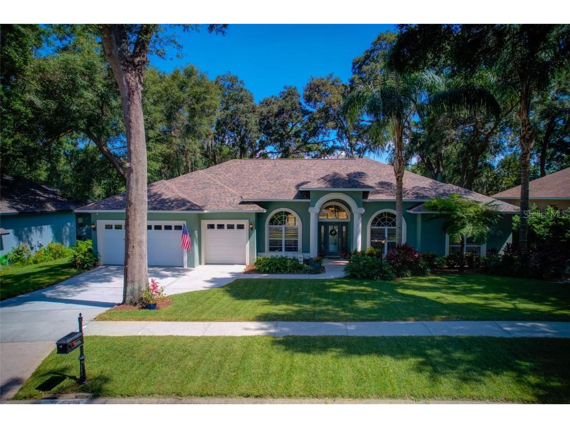 2412 Valrico Forest Drive Valrico FL 33594 T3444068 image1