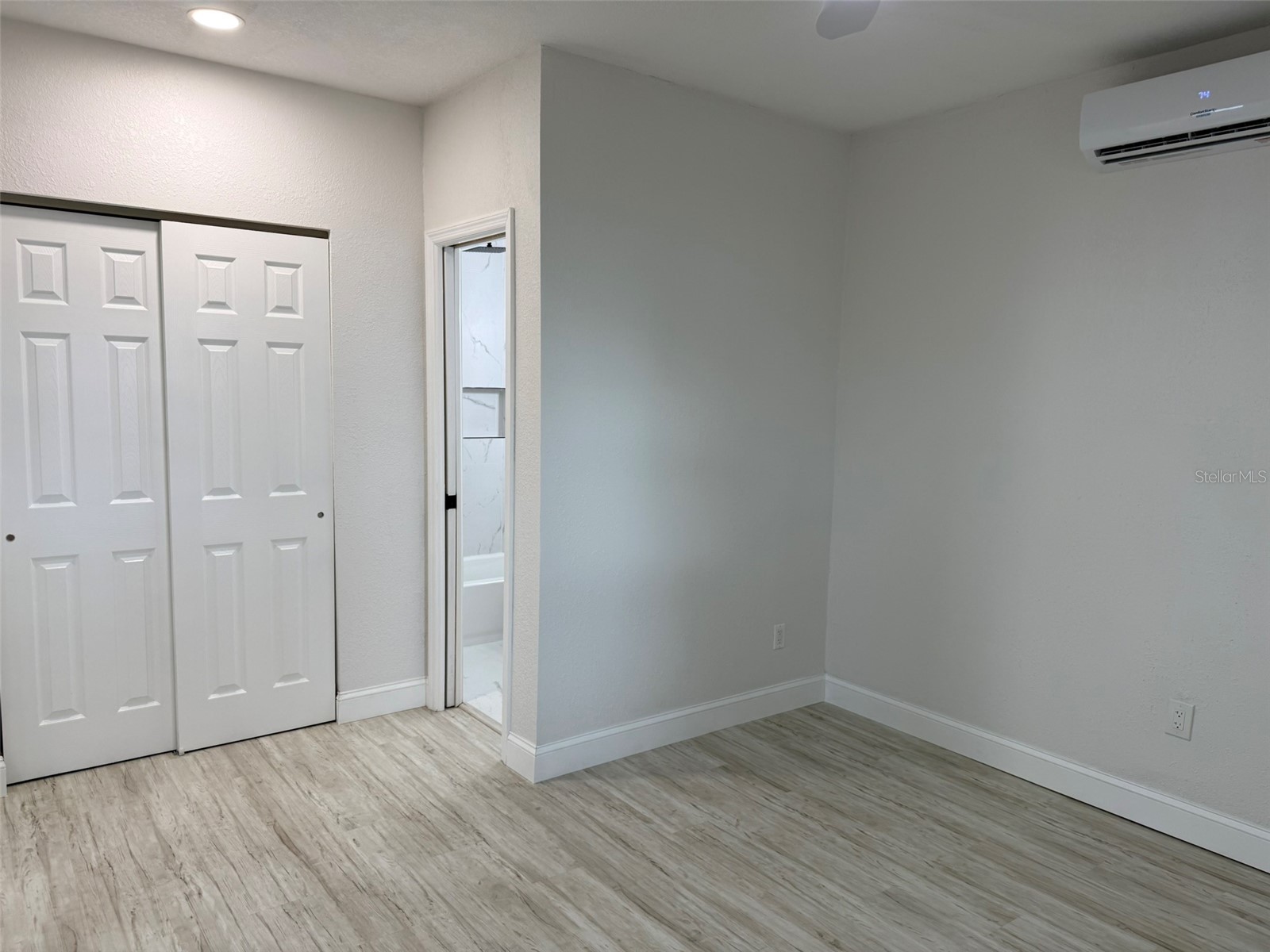 2413 18th Avenue N Saint Petersburg FL 33713 TB8506392 image17